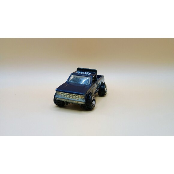 Hot Wheels Mattel 1982 Series CHEVY TRUCK BEACH PATROL POLICE Made in Thailand - Picture 1 of 5